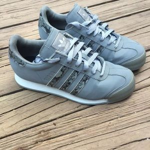 Adidas somoa gray snakeskin stripes